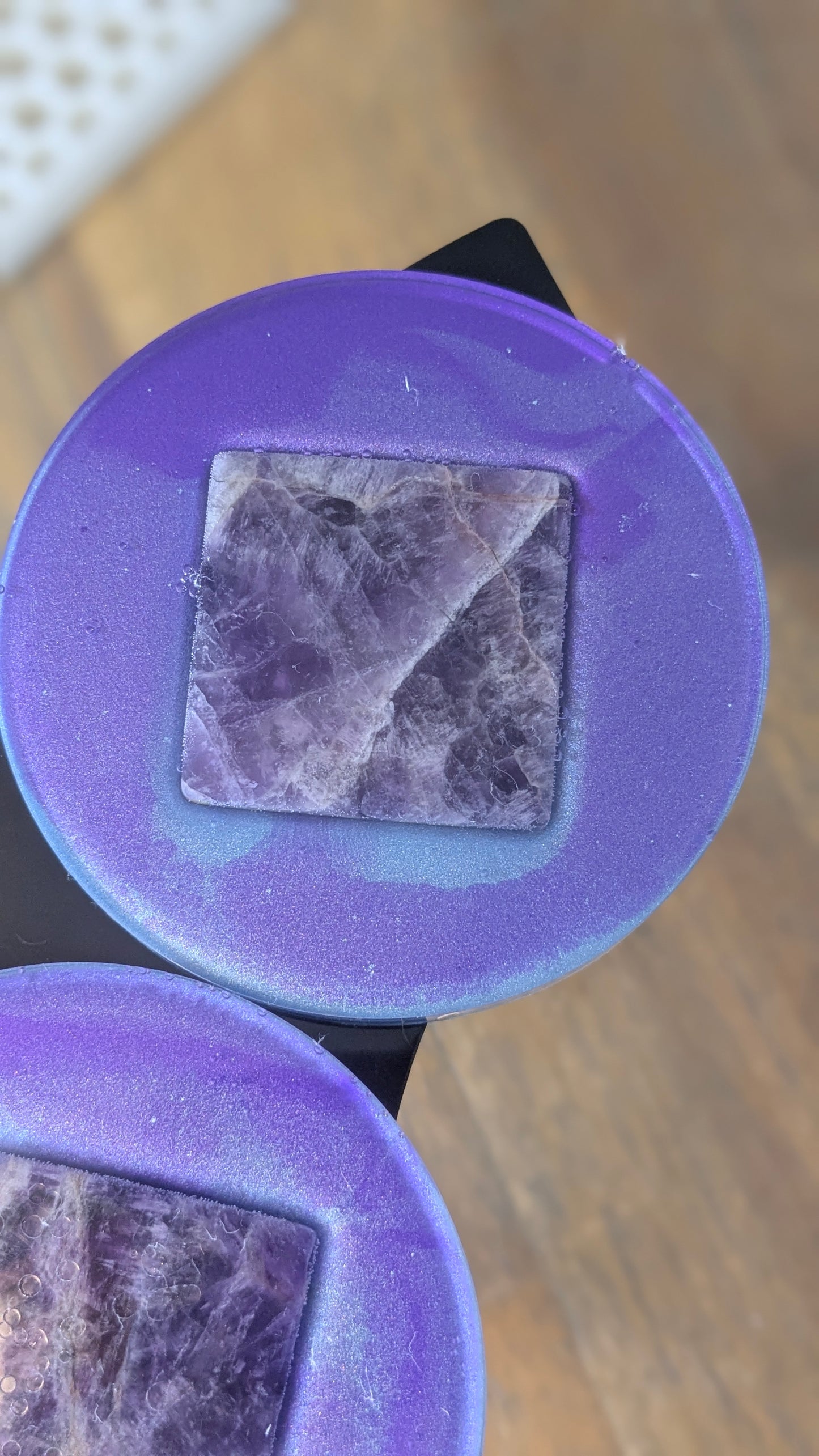 Violet Pillar Coasters — Resin Rounds with Raw Amethyst Slabs (Set of 4)