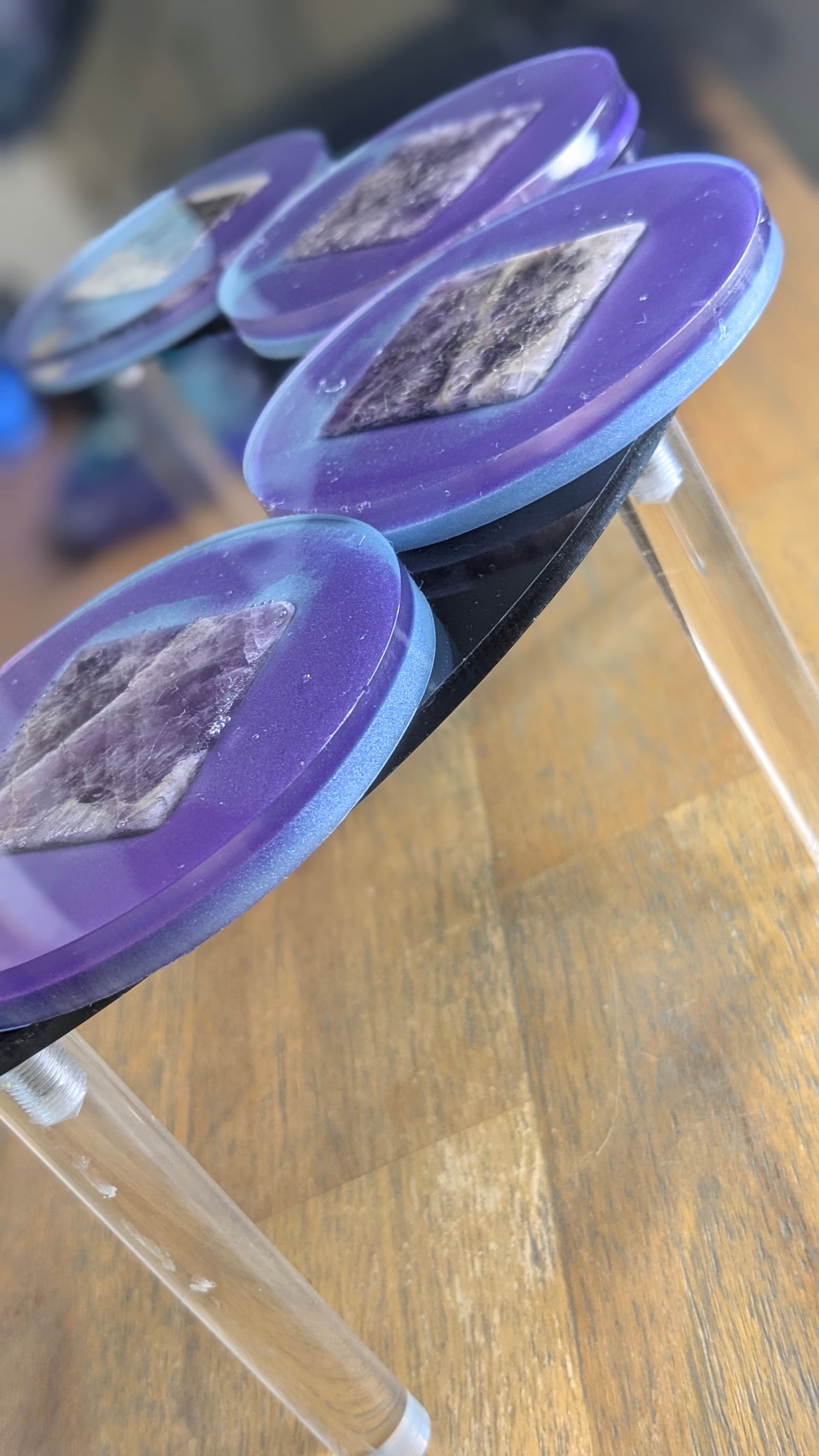 Violet Pillar Coasters — Resin Rounds with Raw Amethyst Slabs (Set of 4)