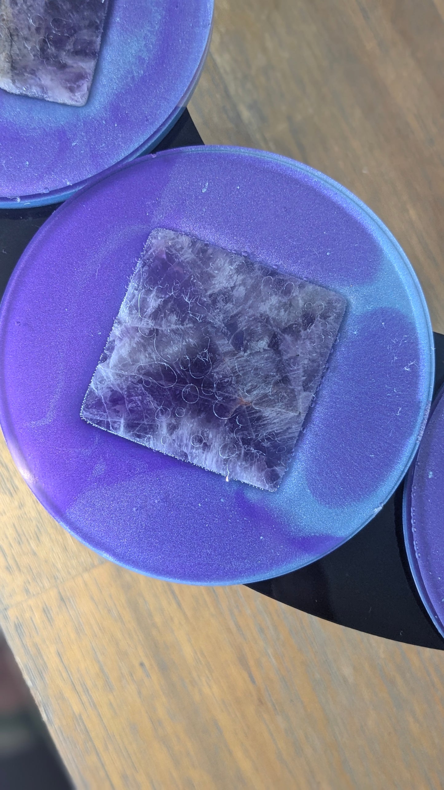 Violet Pillar Coasters — Resin Rounds with Raw Amethyst Slabs (Set of 4)