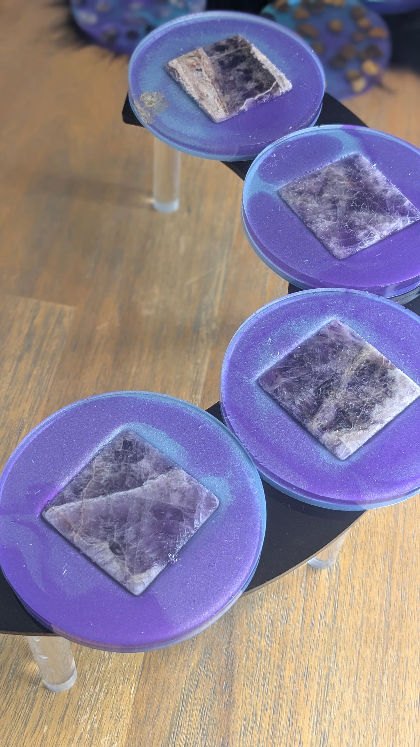 Violet Pillar Coasters — Resin Rounds with Raw Amethyst Slabs (Set of 4)