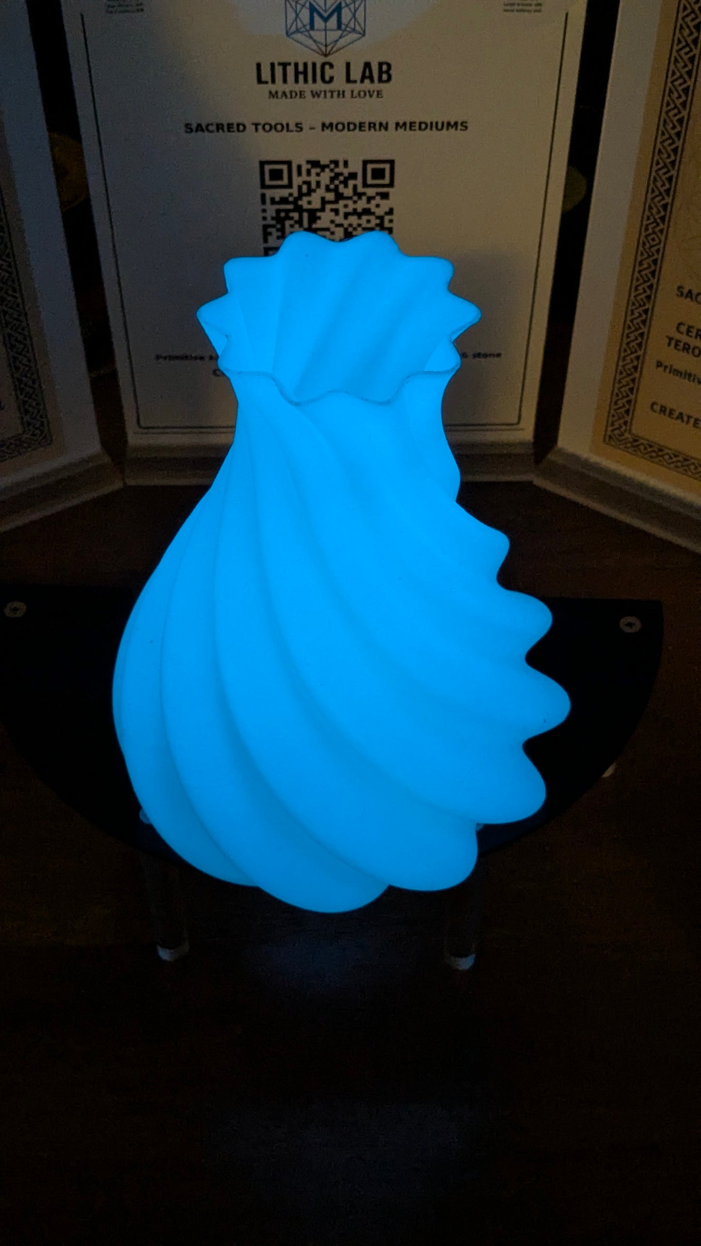 Lunar Bloom Vessel – Glow-in-the-Dark Spiral Vase (8x6 in)