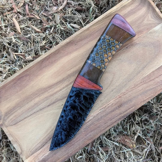 Obsidian Ember – 8" Handcrafted Ceremonial Blade with Resin & Walnut Handle